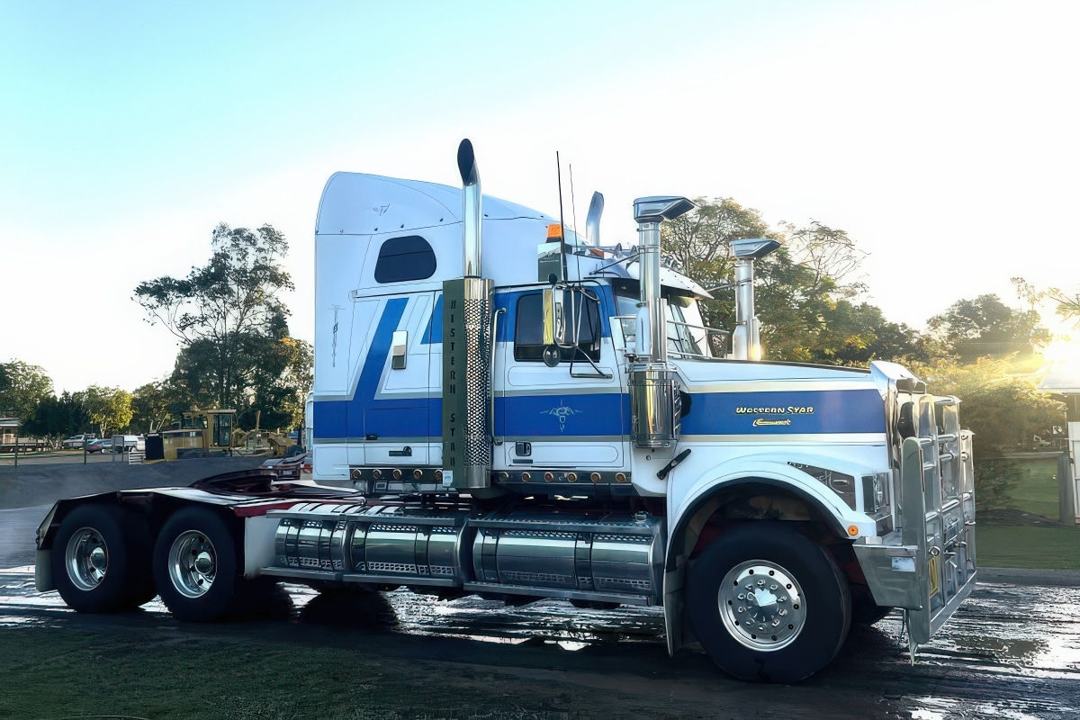 This dazzling Western Star isn